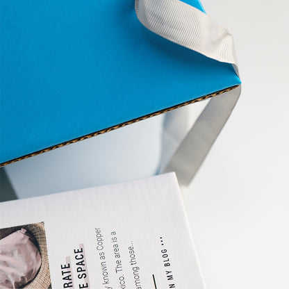 custom-flower-packaging-box-ribbon-handle-moq-500