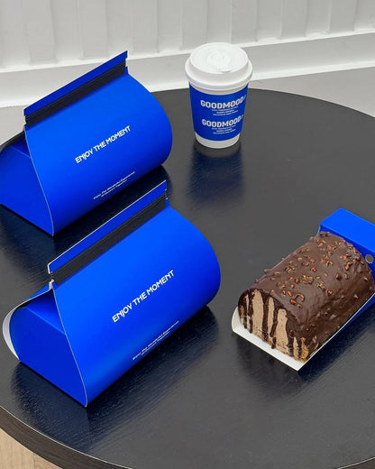 Custom Dessert Packaging Set – Curved Cake Box & Matching Paper Bag (MOQ 500 pcs)