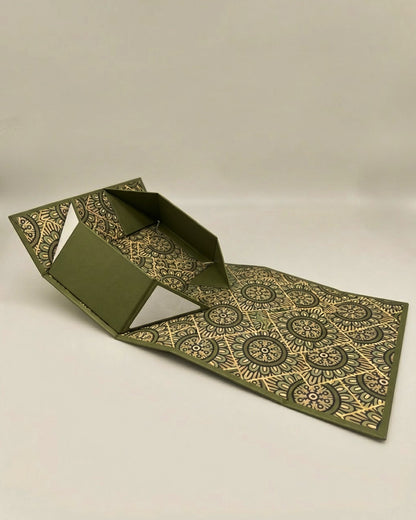 Luxury Foldable Rigid Box – Fully Customizable (MOQ 500 pcs)