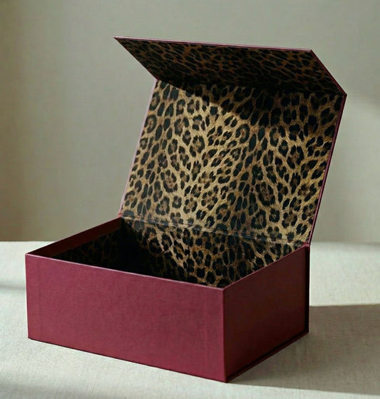Custom Foldable Rigid Box – Premium Magnetic Closure Packaging
