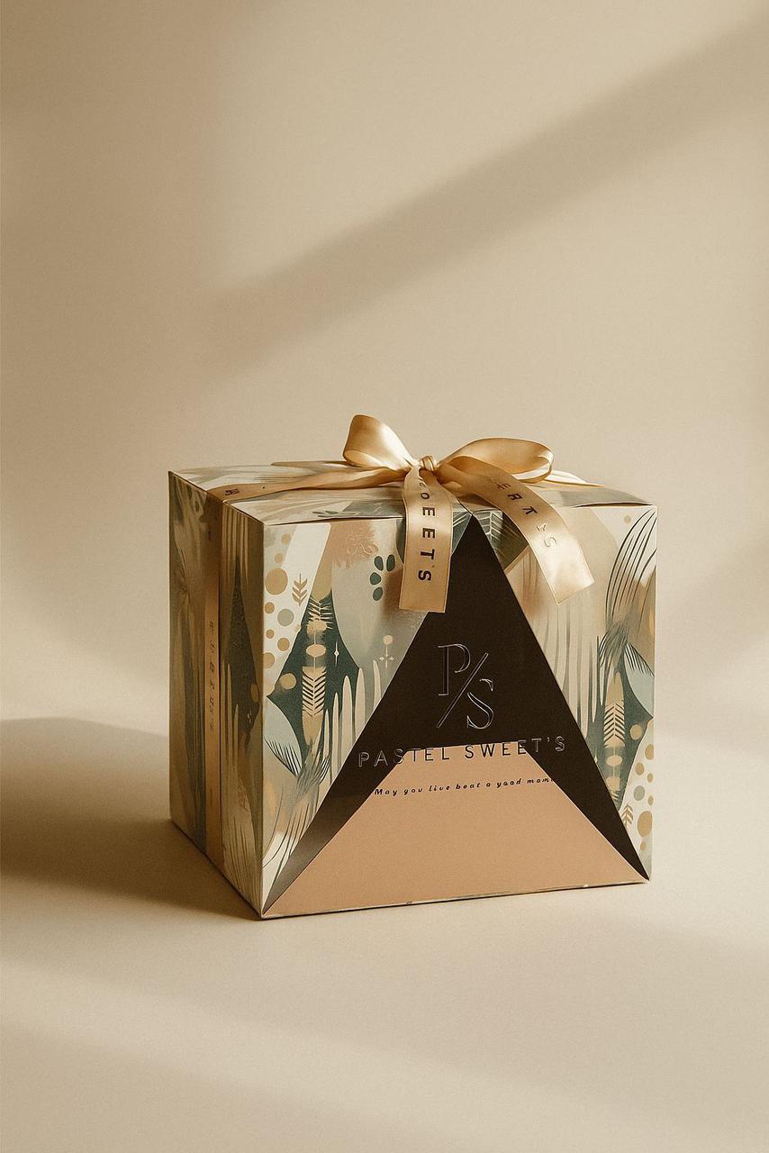 Custom Luxury Cake Packaging Box with Display Insert (MOQ 1000 pcs)